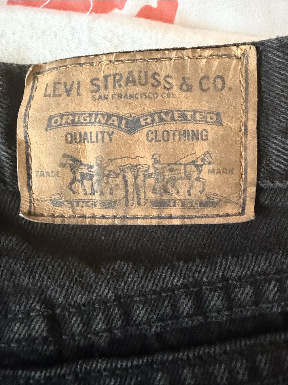 Vintage 579 Levis, Size 9, high waisted black jeans with back ankle zippers - Picture 8 of 14